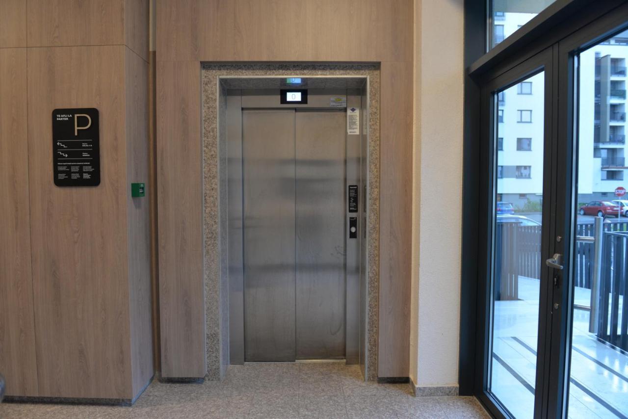Coresi Deluxe Apartment Braşov Exterior foto